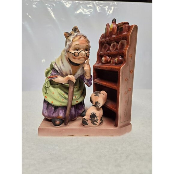 Old Mother Hubbard Figurine By Enesco - Hand-Painted Porcelain Vintage 7 in High - Picture 8 of 14
